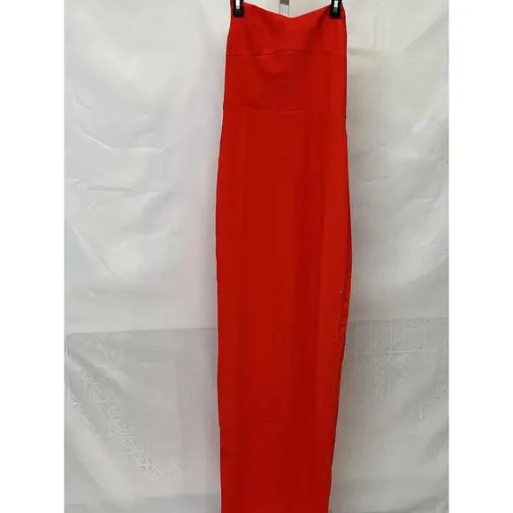 Amanda Uprichard x REVOLVE Ivy Gown in Crimson - Picture 3 of 9